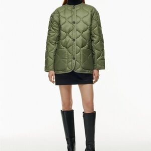 New Aritzia Babaton quilted green coat